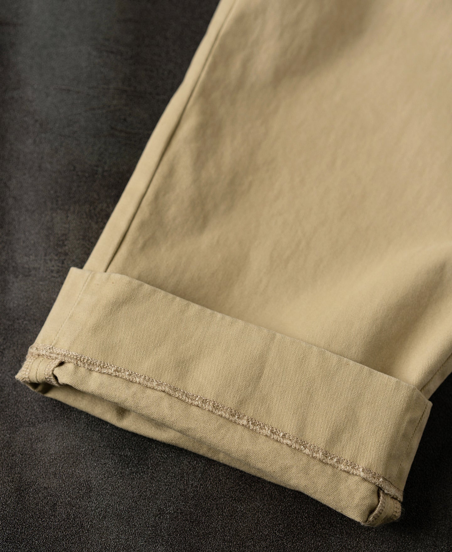 Classic Fit Two-Pleated Chino - Khaki