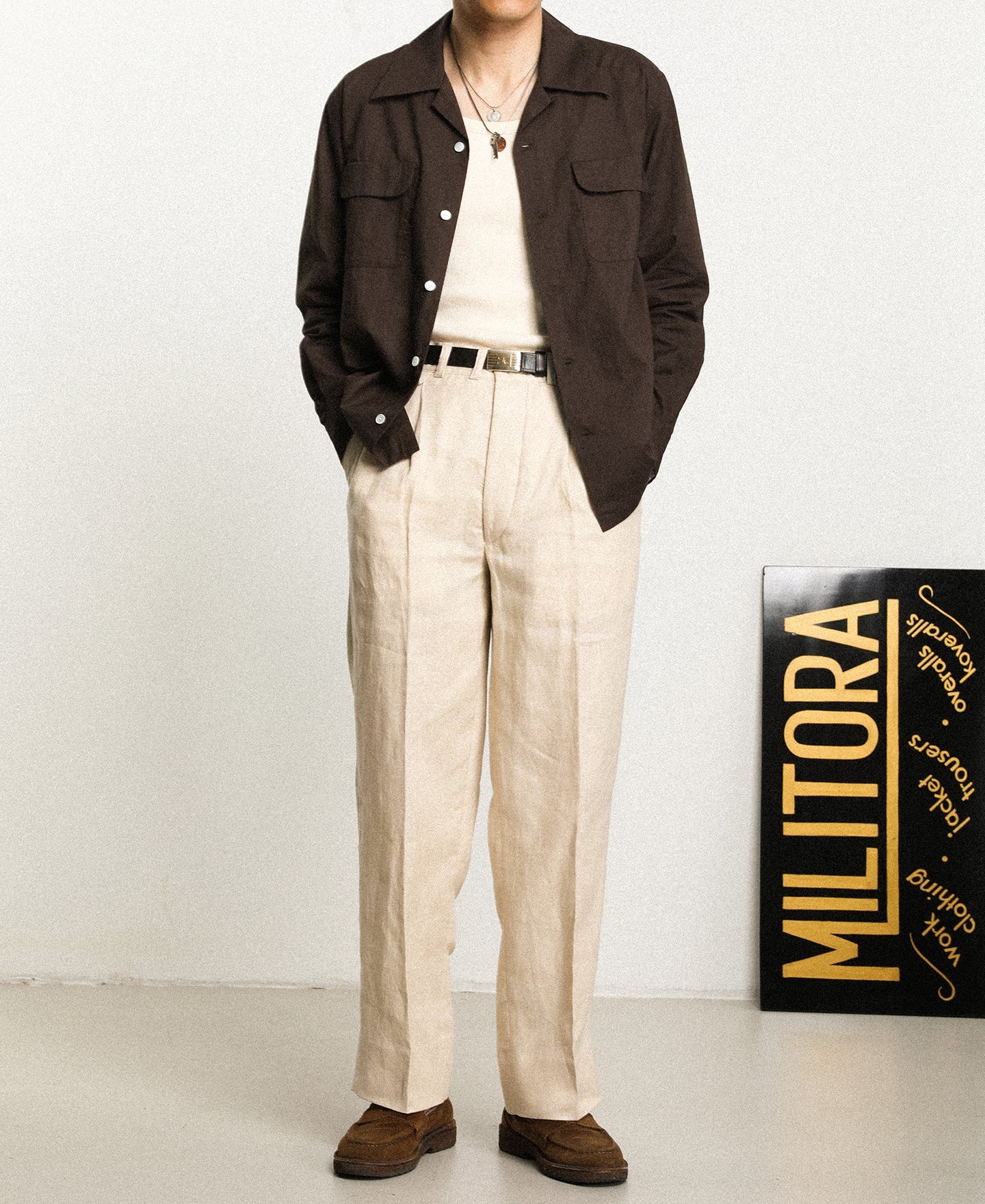 Lot 220L 1940s Linen-Cotton Open Collar Shirt - Dark Brown