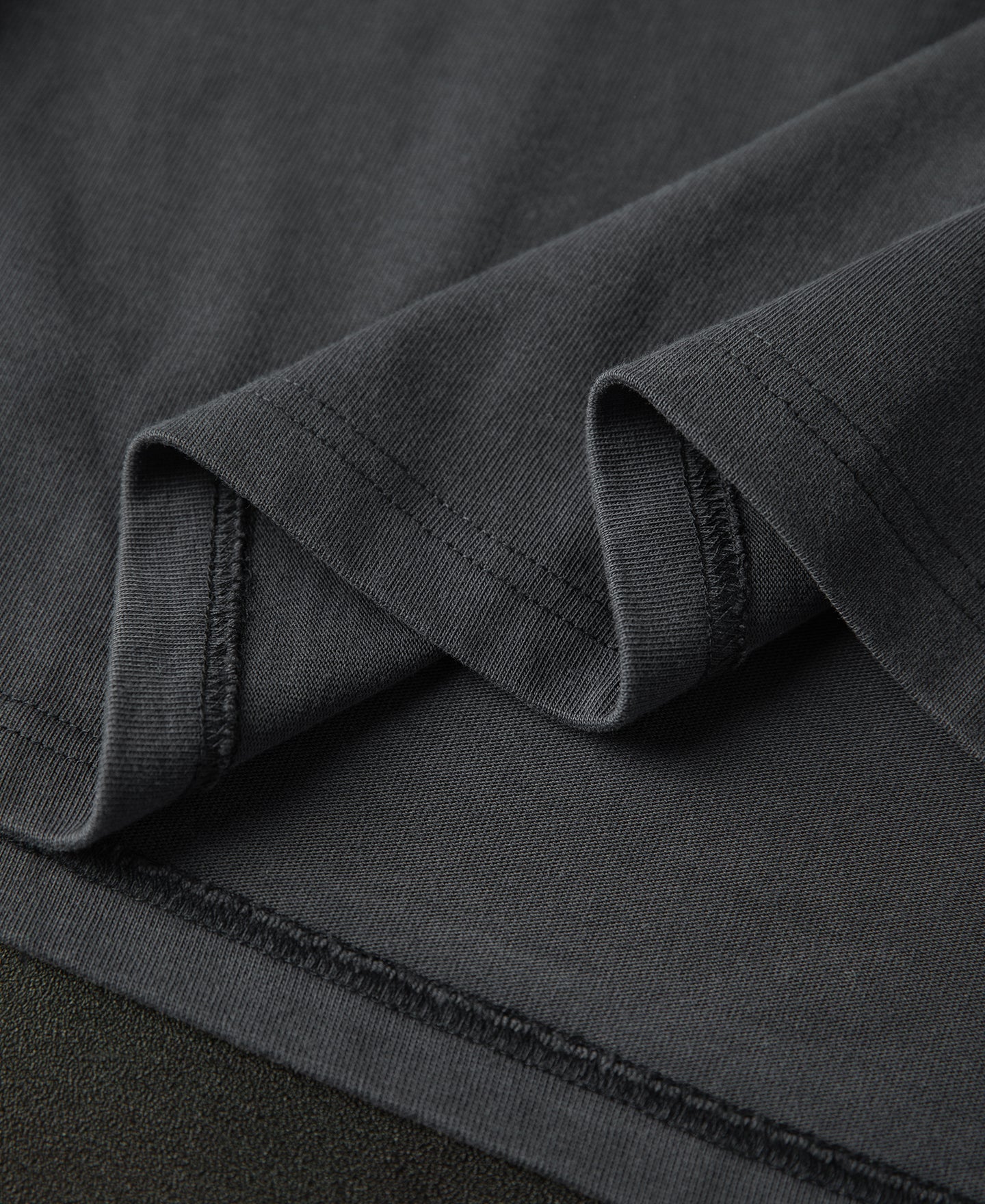 Sun-Washed Cotton Long Sleeve T-Shirt - Vintage Black