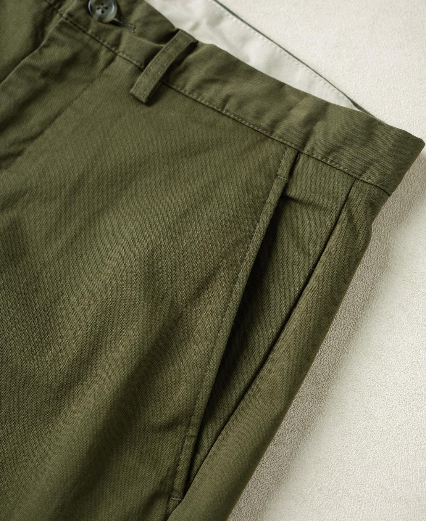 Cotton-Blend Slim Tapered Trousers - Olive
