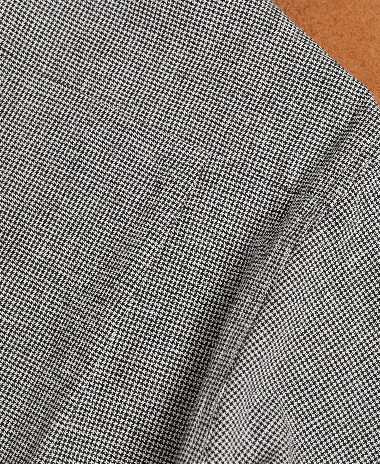 Lot 220A Cotton-Linen Blend Houndstooth Shirt - Black