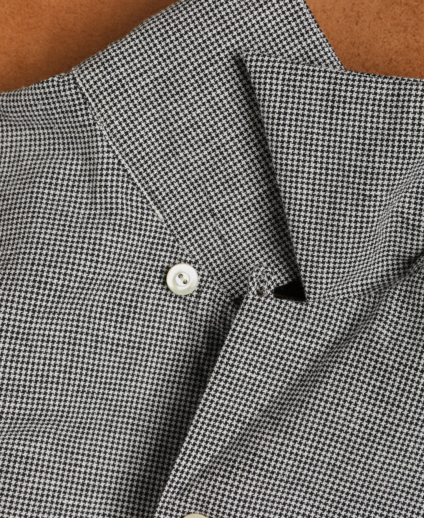 Lot 220A Cotton-Linen Blend Houndstooth Shirt - Black