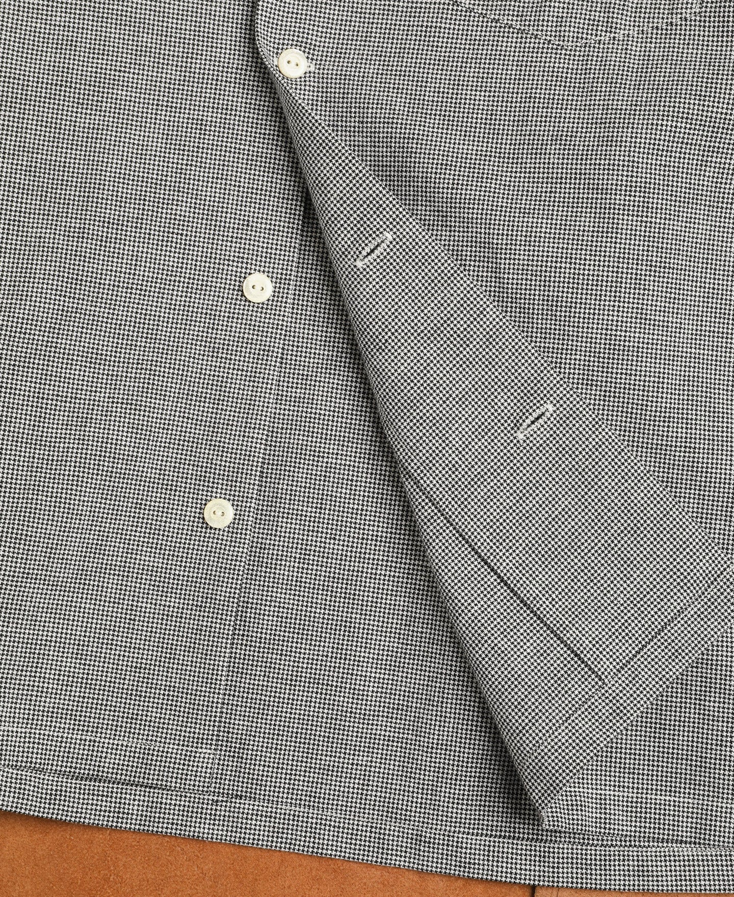 Lot 220A Cotton-Linen Blend Houndstooth Shirt - Black